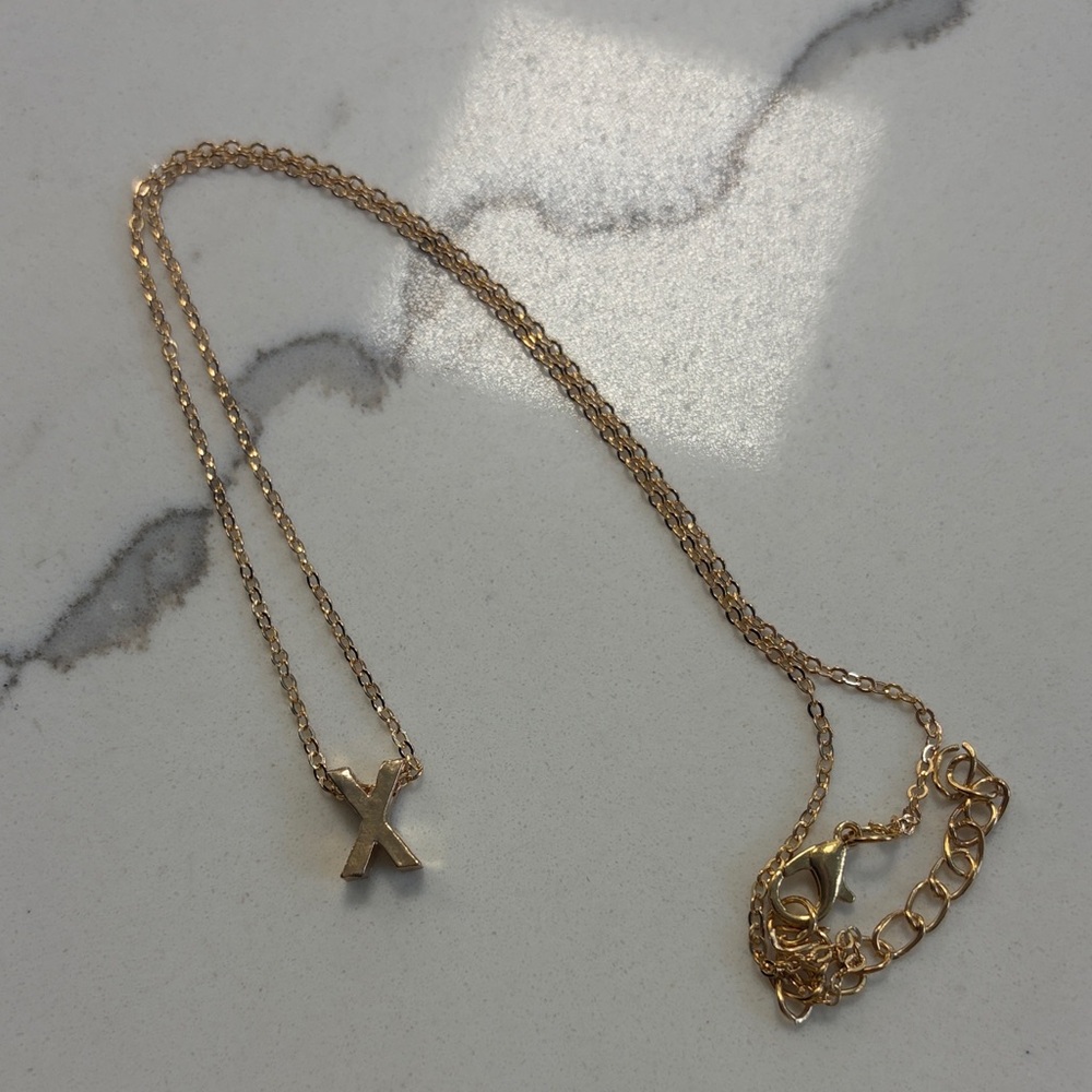 Gold Pendant Necklace